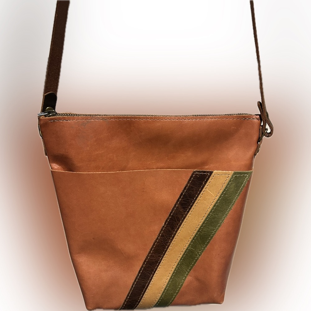 Handmade from US women-owned company. Leather crossbody with retro stripes